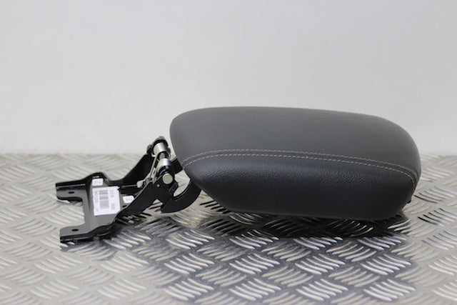 Kia Sportage Armrest Centre 
