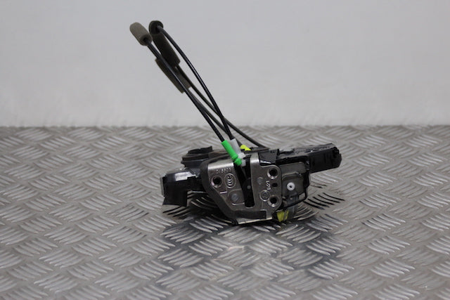 Toyota Avensis Door Lock Mechanism Front Passengers Side (2012)