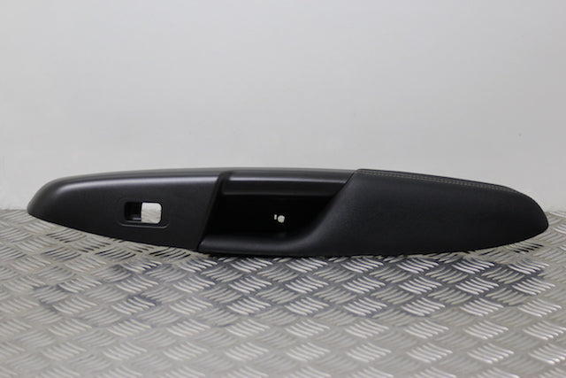 Kia Sportage Door Armrest Rear Drivers Side 