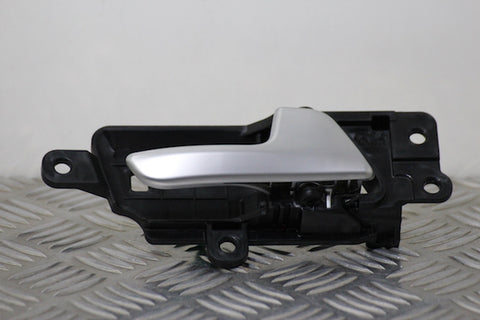 Kia Sportage Door Handle Inner Rear Drivers Side 