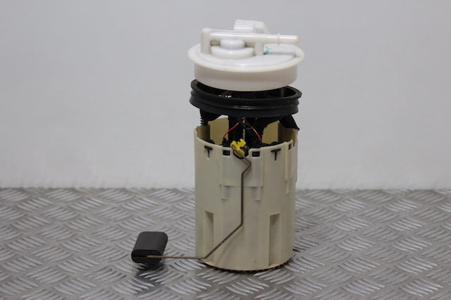 Nissan Primera Fuel Pump 