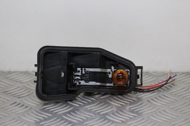 Nissan Qashqai Tail Lamp Bulb Holder Passengers Side 