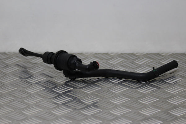 Kia Sportage Clutch Master Cylinder (2016) - 1