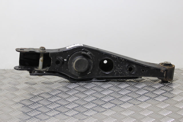 Kia Sportage Control Arm Spring Support Seat Rear Drivers Side 