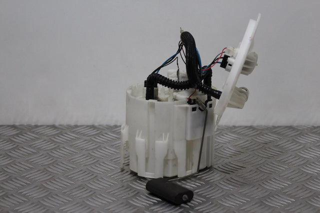 Opel Zafira Fuel Pump 