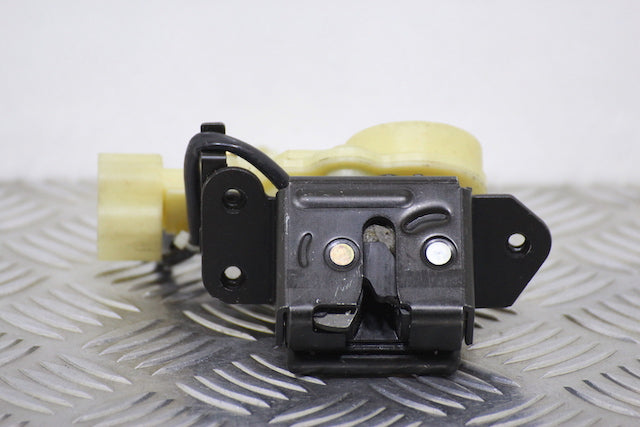 Mazda 323 Tailgate Boot Lock 