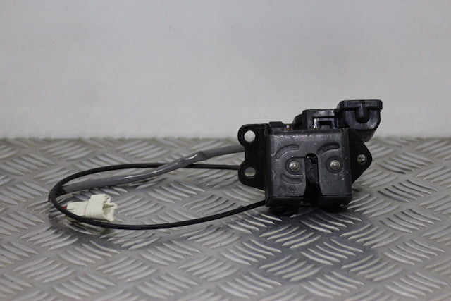 Toyota Corolla Verso Tailgate Boot Lock 