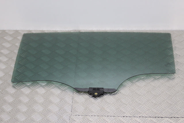 Kia Sportage Door Window Glass Rear Passengers Side (2016)