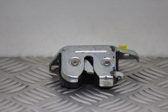 Toyota Starlet Tailgate Boot Lock 