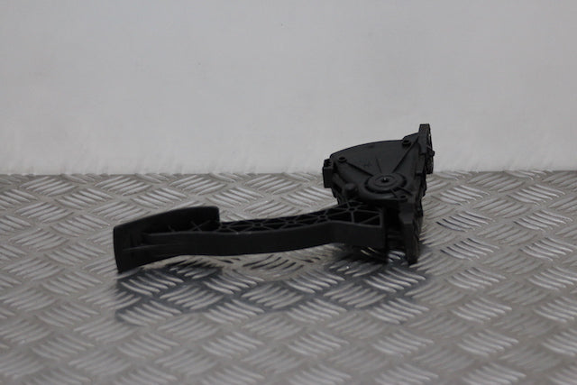 Ford Fusion Accelerator Throttle Pedal 
