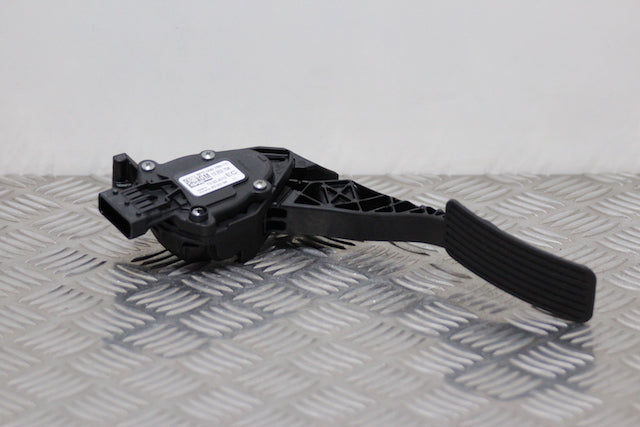 Opel Astra Accelerator Throttle Pedal 