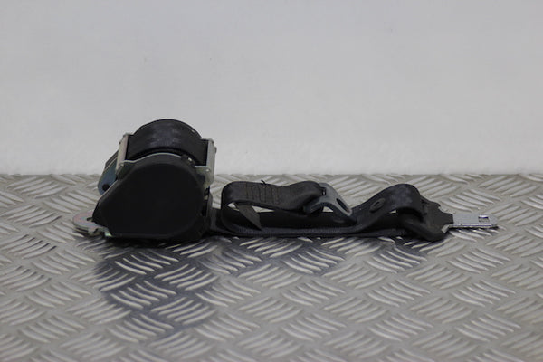 Citroen C4 Seat Belt Rear Centre (2009) - 1