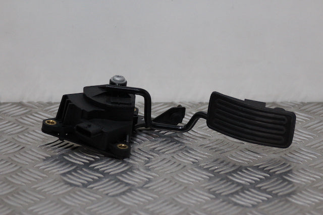 Nissan Qashqai Accelerator Throttle Pedal 