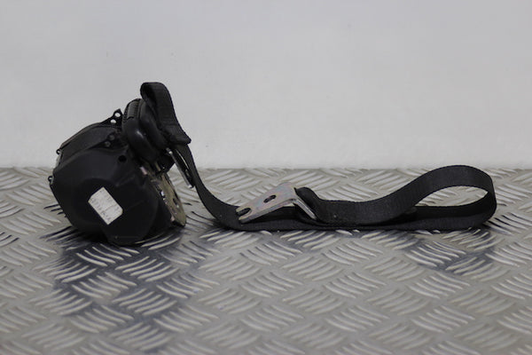 Ford Mondeo Seat Belt Rear Drivers Side (2007) - 1