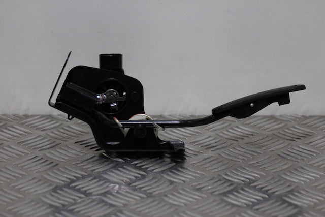 Toyota Avensis Accelerator Throttle Pedal 