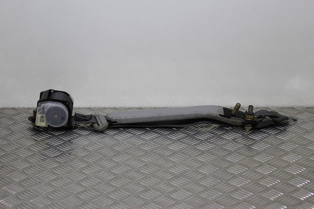 Honda CRV Seat Belt Rear Drivers Side (2001)