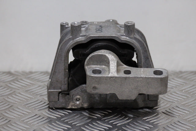 Audi A3 Engine Mounting Drivers Side (2010) - Part photo
