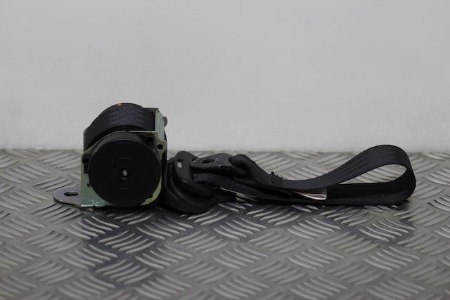 Nissan Juke Seat Belt Rear Passengers Side 