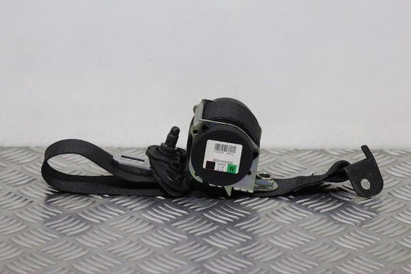 Opel Astra Seat Belt Rear Drivers Side (2007) - 1