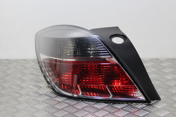 Opel Astra Tail Light Lamp Passengers Side 5 Door (2008) - 1