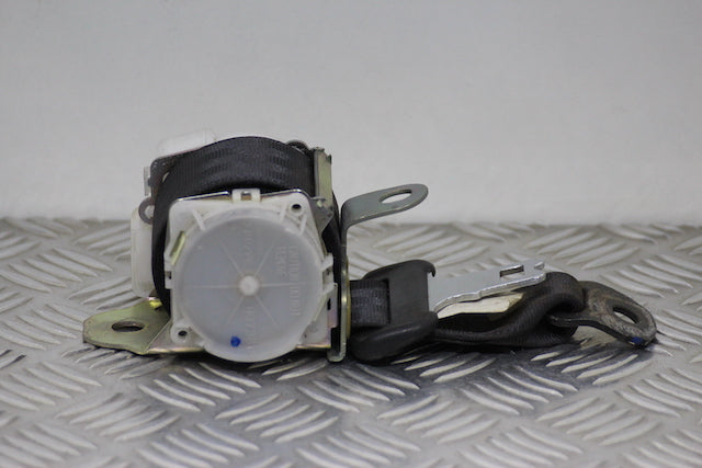 Suzuki Swift Seat Belt Rear Centre 