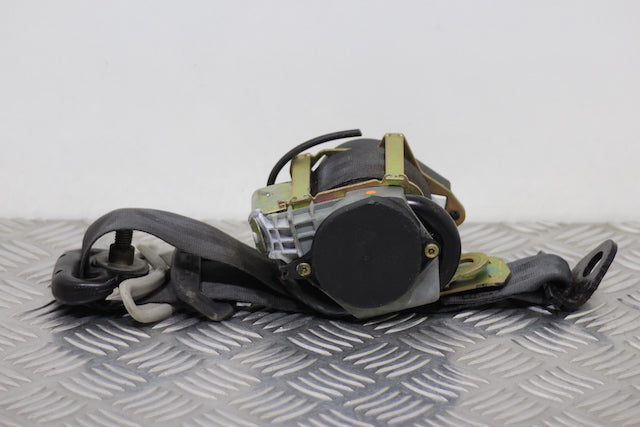 Renault Laguna Seat Belt Rear Drivers Side 