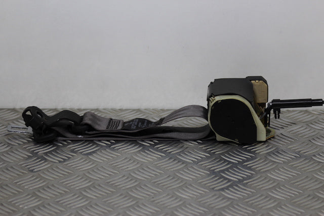Seat Leon Seat Belt Rear Centre 