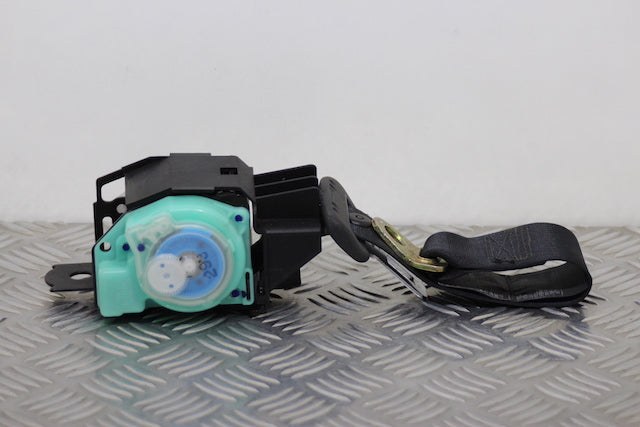 Toyota Corolla Seat Belt Rear Centre 