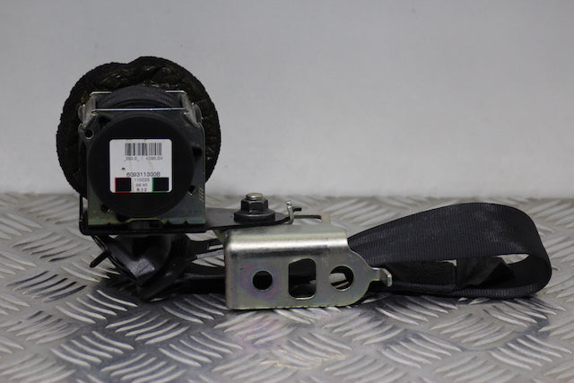 Toyota Avensis Seat Belt Rear Drivers Side 
