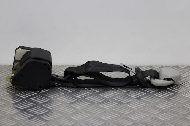 Volkswagen Bora Seat Belt Rear Drivers Side 