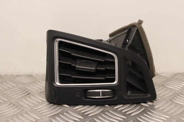 Ford Kuga Dashboard Airvent Drivers Side 