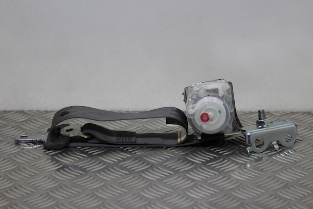 Toyota Prius Seat Belt Rear Drivers Side 