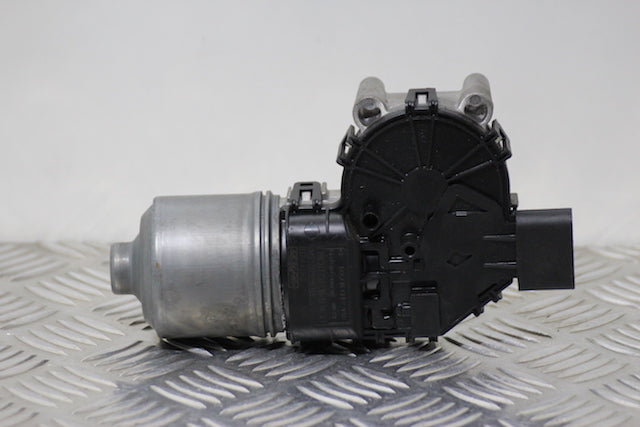 Ford Focus Wiper Motor Front (2006) genuine OEM used part - CarBreakers.ie