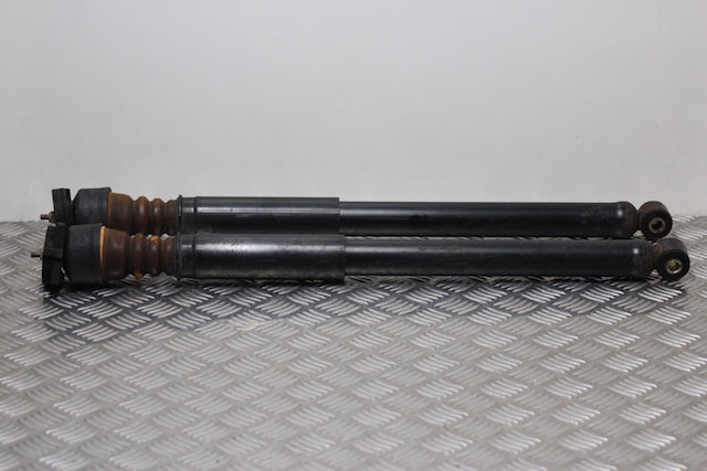 Ford Focus Shock Absorber Rear x2 (2003)