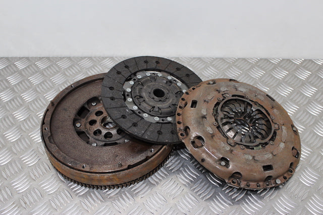 Ford Focus Flywheel complete with Clutch 
