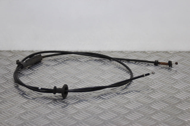 Volkswagen Passat Bonnet Cable 