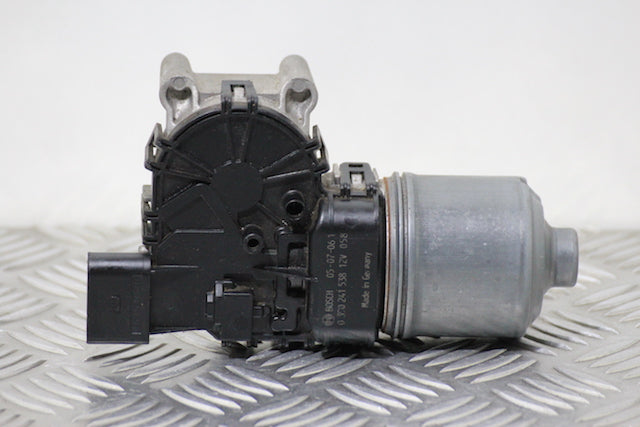 Opel Astra Wiper Motor Front (2004) genuine OEM used part - CarBreakers.ie