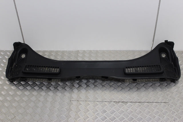 Ford Kuga Windscreen Panel 