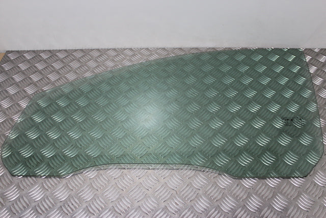 Ford Focus Door Window Glass Front Passengers Side 