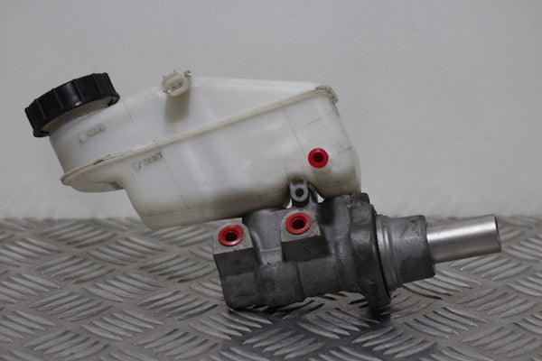 Toyota Yaris Brake Master Cylinder (2006) - 1