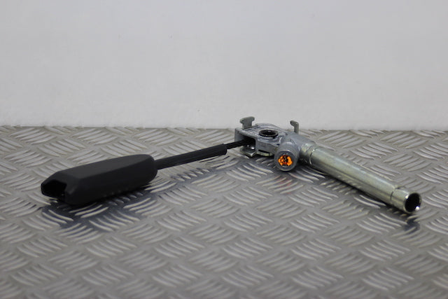 Renault Megane Seat Belt Lock Tensioner Front Passengers Side No2 