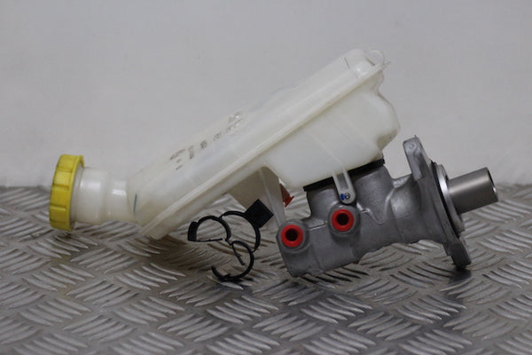 Peugeot 207cc Coupe Brake Master Cylinder (2008) - 1