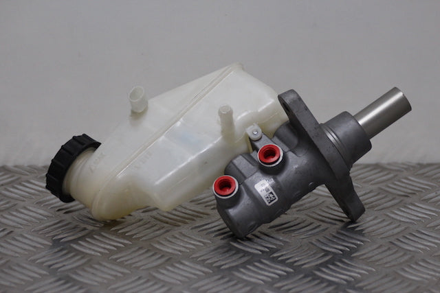 Toyota Yaris Brake Master Cylinder (2014)