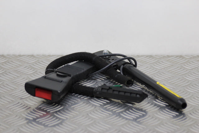 Opel Meriva Seat Belt Buckle Lock Front Passengers Side 