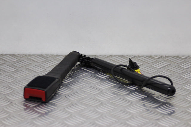 Opel Vectra Seat Belt Buckle Lock Front Drivers Side 