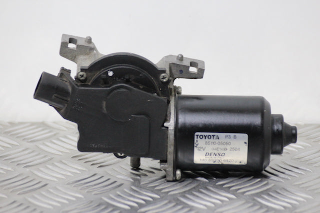 Toyota Avensis Wiper Motor Front (2008) genuine OEM used part - CarBreakers.ie