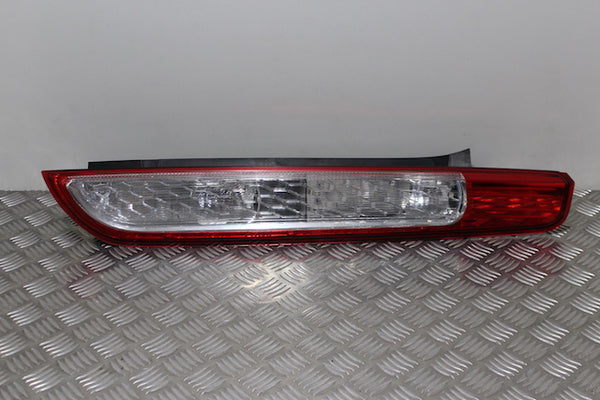 Ford Focus Tail Light Lamp Drivers Side (2009) - 1