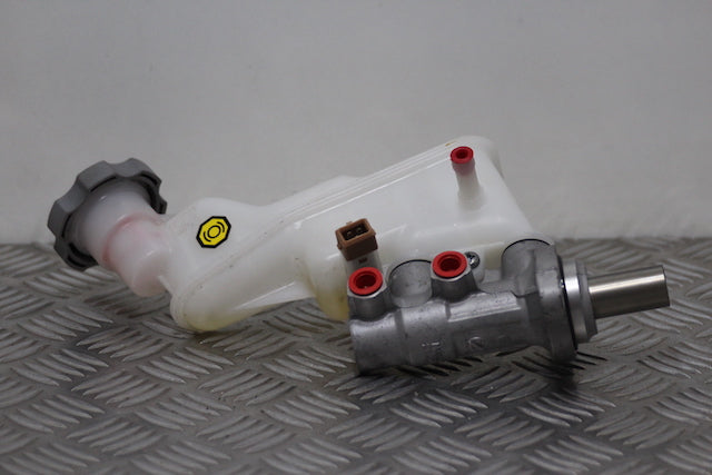 Kia Rio Brake Master Cylinder (2016)