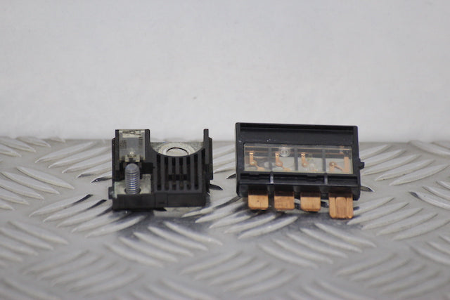 Kia Ceed Battery Fuse Board 