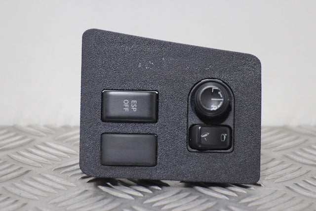 Nissan Qashqai Door Mirror Control Switch 